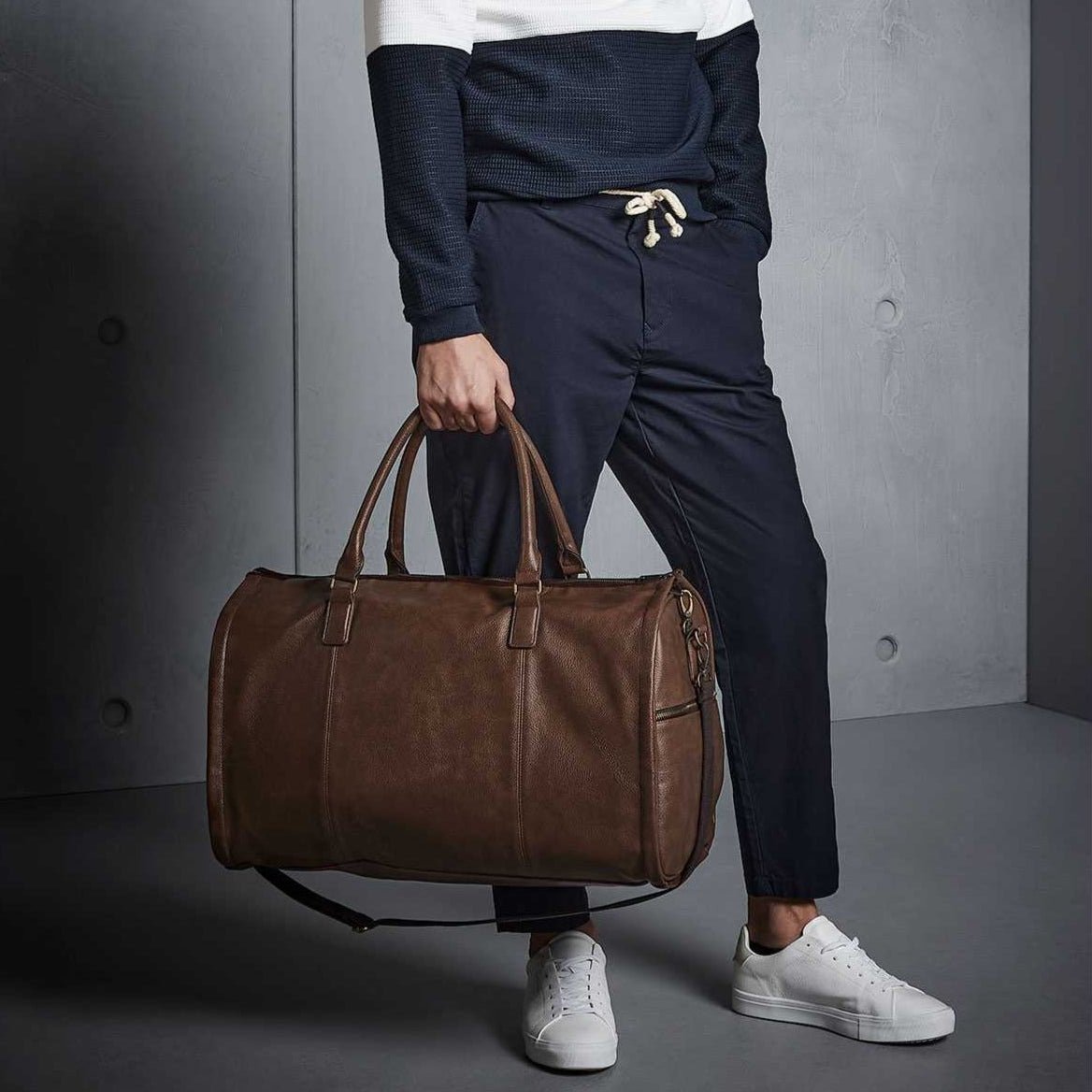 Borsa porta  abito in simil pelle - Be Brave Boutique