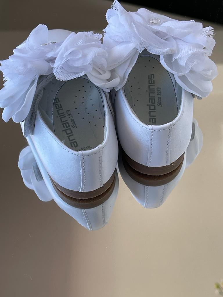 ANDANINES Ballerina laminado bianco con fiore - Be Brave Boutique