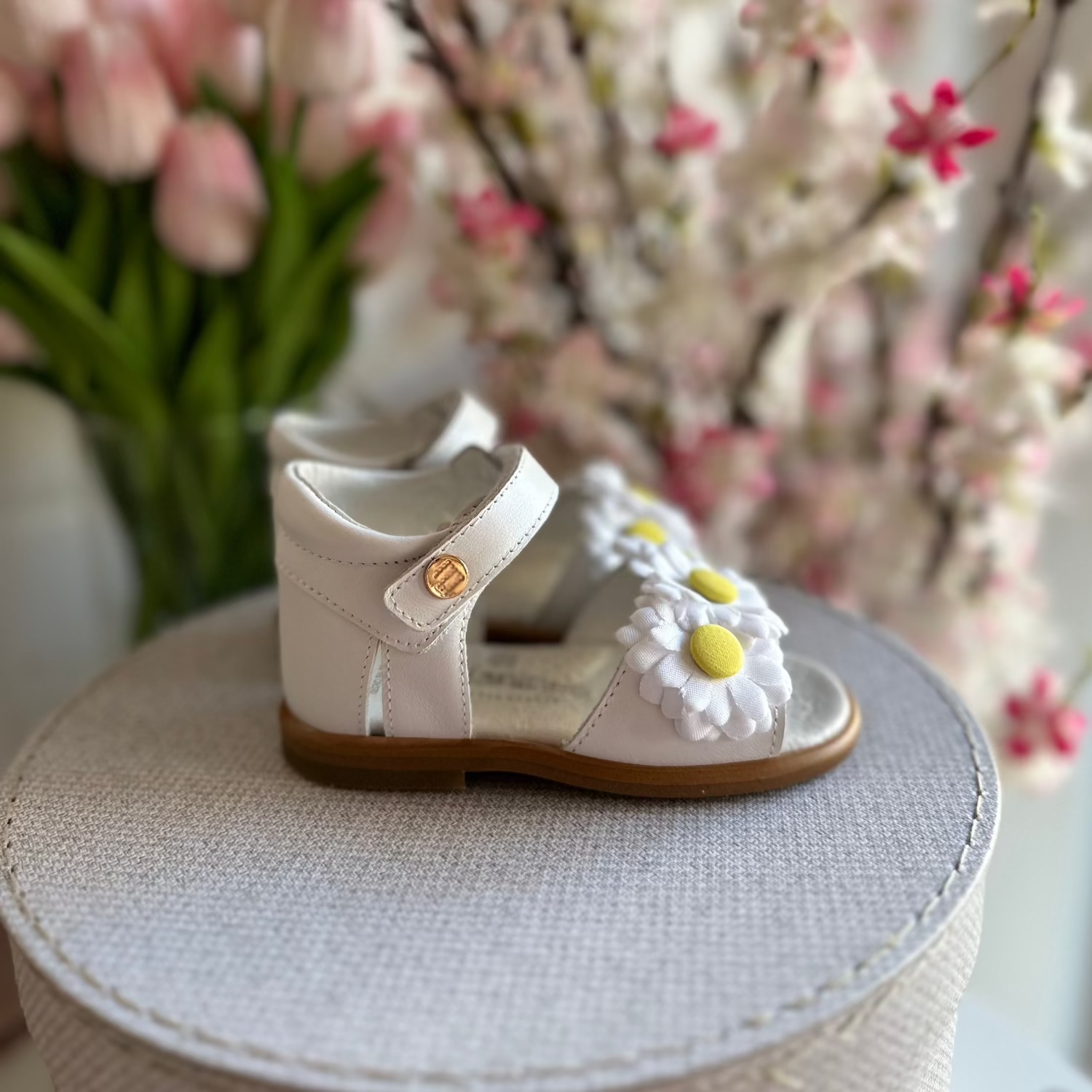 ANDANINES sandali cerimonia bianchi  con Margherite e plantare anatomico - Be Brave Boutique