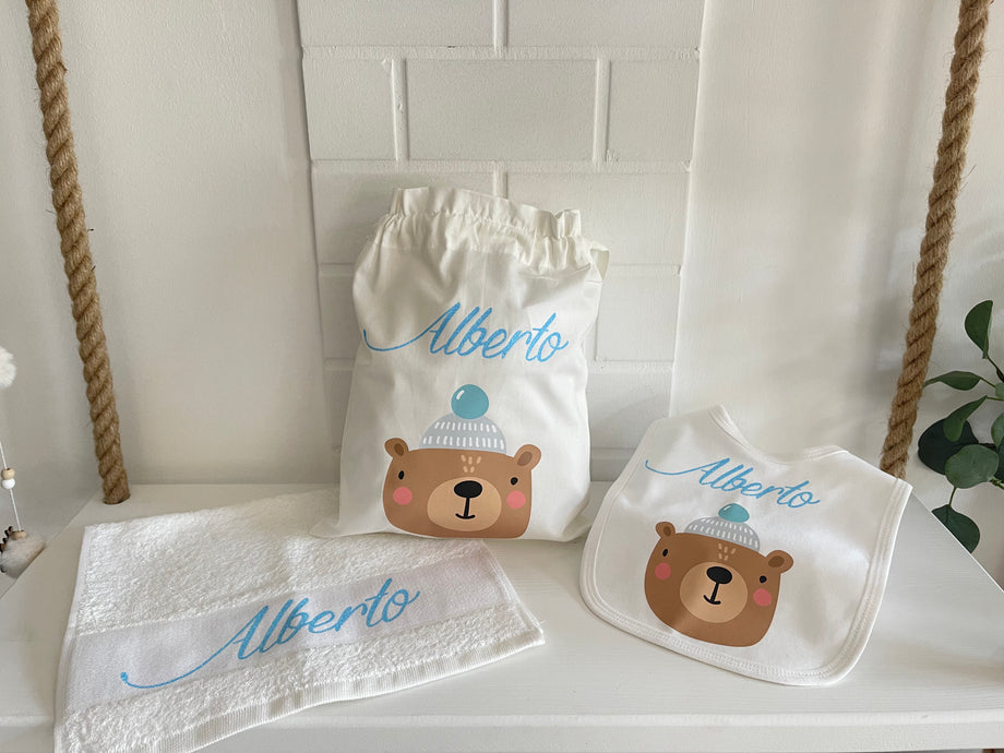 Set nascita/asilo personalizzabile bavetta, sacchetto e asciugamani – Be  Brave Boutique