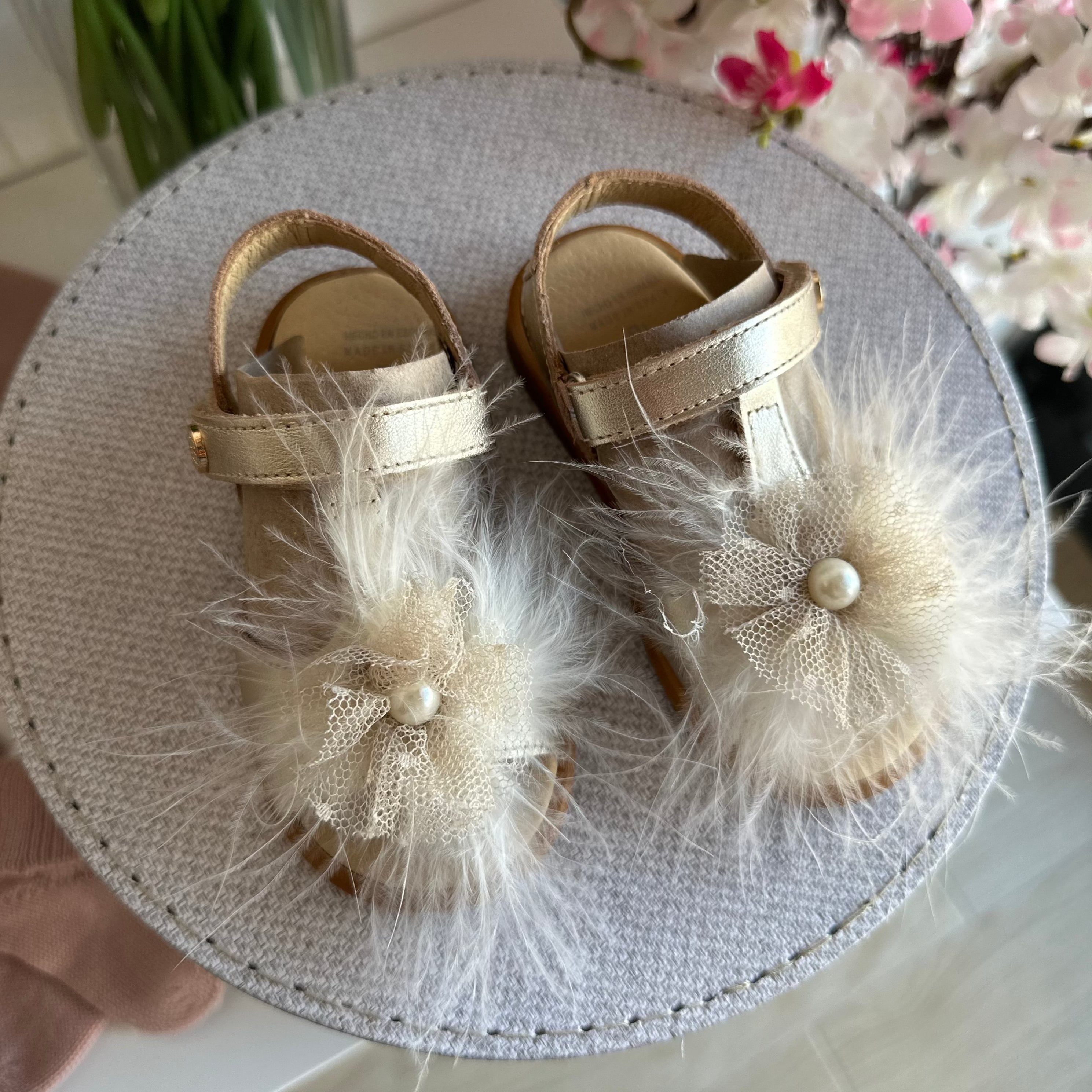 ANDANINES sandali eleganti Oro con piume e plantare anatomico